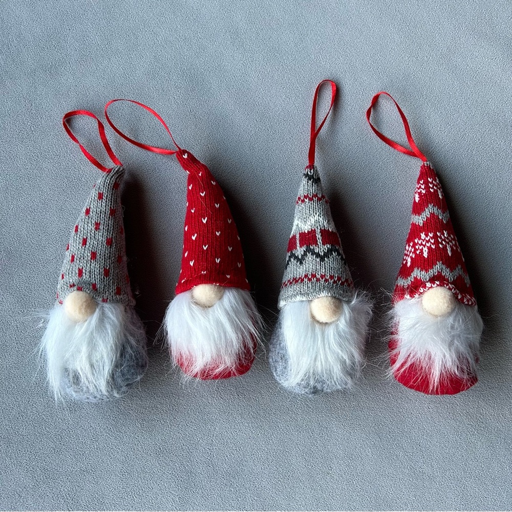 Set of 4 ~ Gnome Plush Christmas Ornaments ~ Brand New!